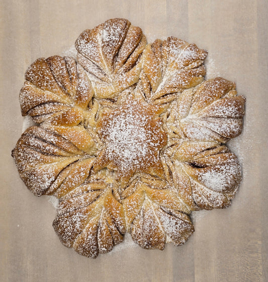Cinnamon Star Bread/Pumpkin Star Bread